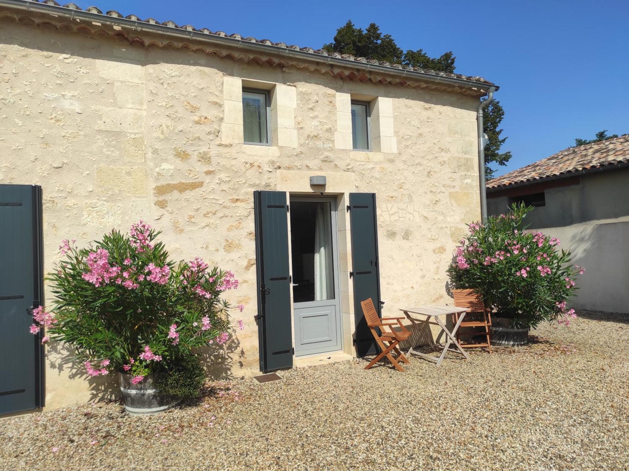 Clos Vieux Rochers Vineyard Puisseguin ภายนอก รูปภาพ
